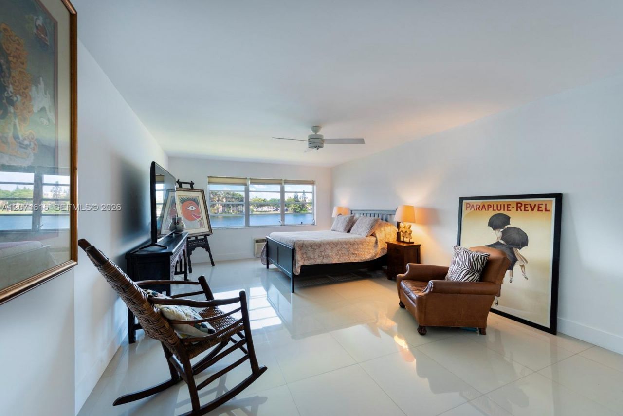 873 NE 195, Unit 206, Miami, FL 33179 Photo