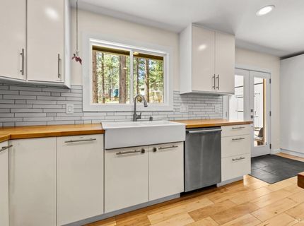 2163 Mewuk Drive, South Lake Tahoe, CA 96150 Photo