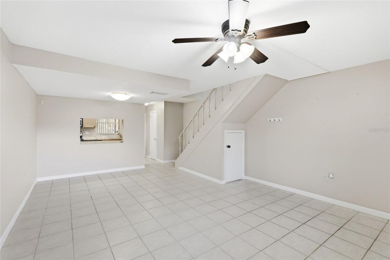 3365 Ramblewood Drive N, Unit 35C8, Sarasota, FL 34237 Photo