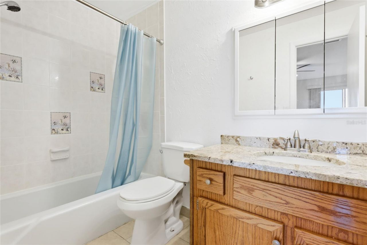 3365 Ramblewood Drive N, Unit 35C8, Sarasota, FL 34237 Photo