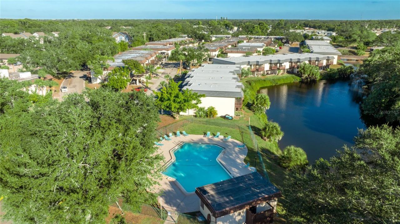 3365 Ramblewood Drive N, Unit 35C8, Sarasota, FL 34237 Photo