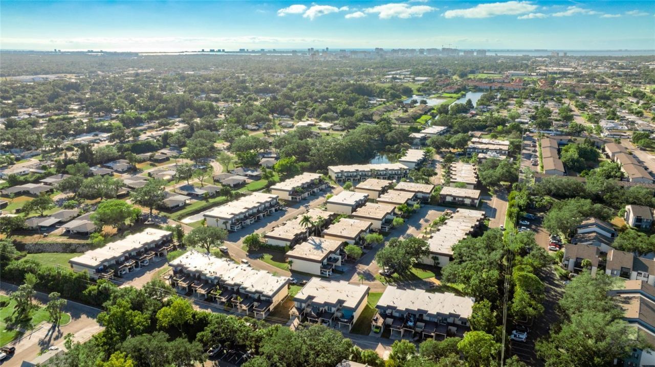 3365 Ramblewood Drive N, Unit 35C8, Sarasota, FL 34237 Photo