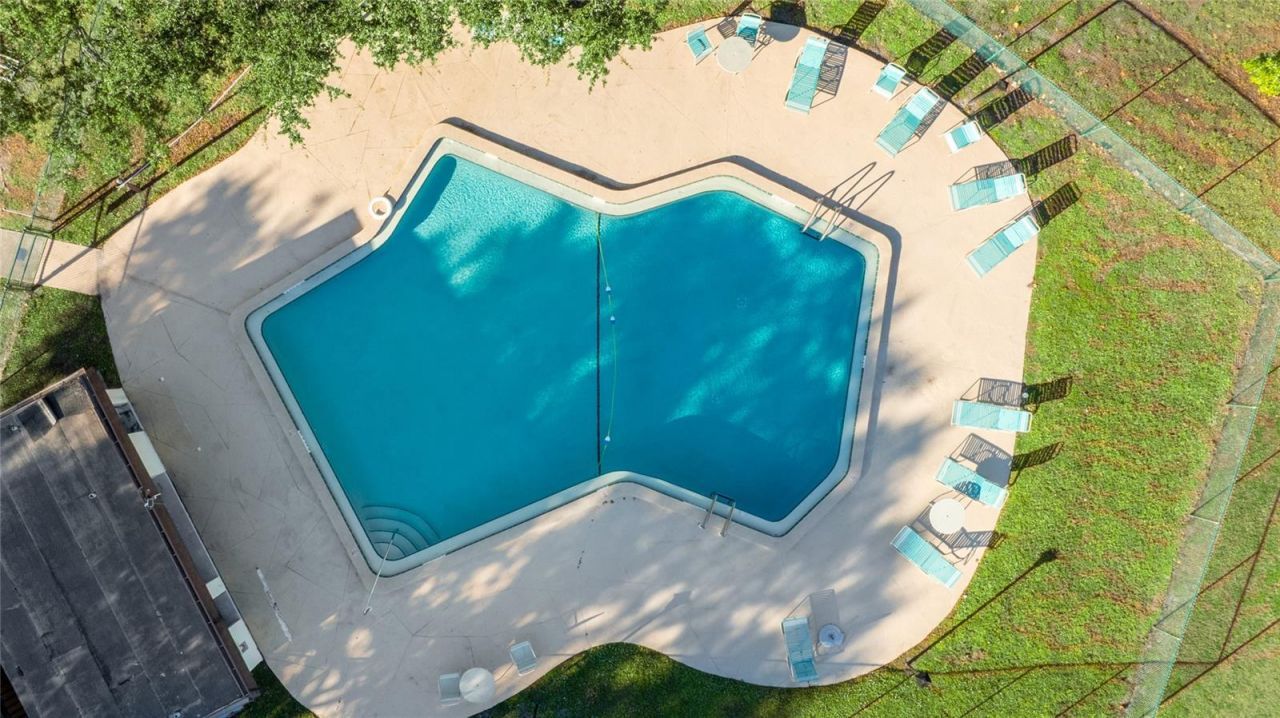 3365 Ramblewood Drive N, Unit 35C8, Sarasota, FL 34237 Photo