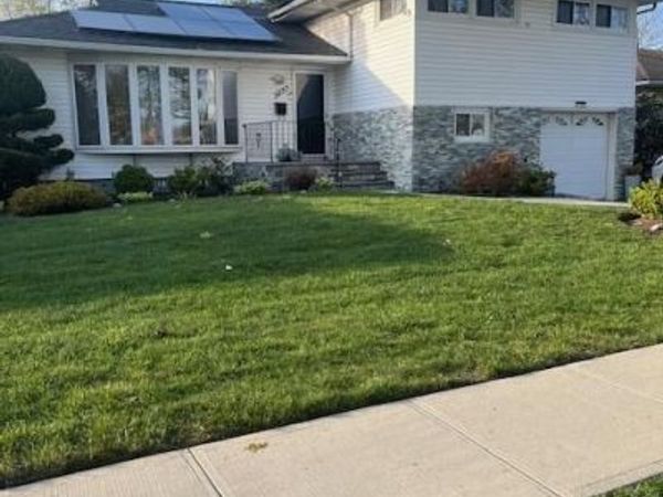 1237 Walnut Street , Uniondale, NY 11553