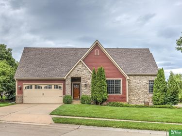 15704 Hartman Avenue, Omaha, NE 68116