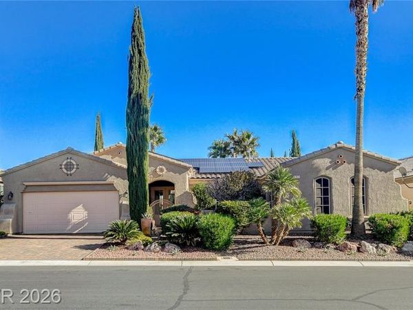 5152 Vincitor Street , Las Vegas, NV 89135