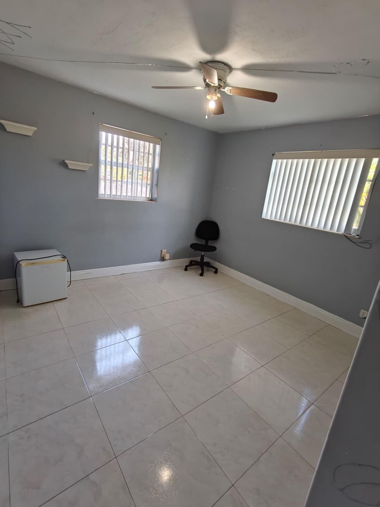 324 Mid Pines Road, Palm Springs, FL 33461 Photo