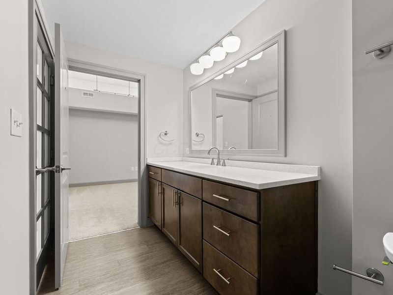 51 N High Street, Unit 208, Columbus, OH 43215 Photo 13