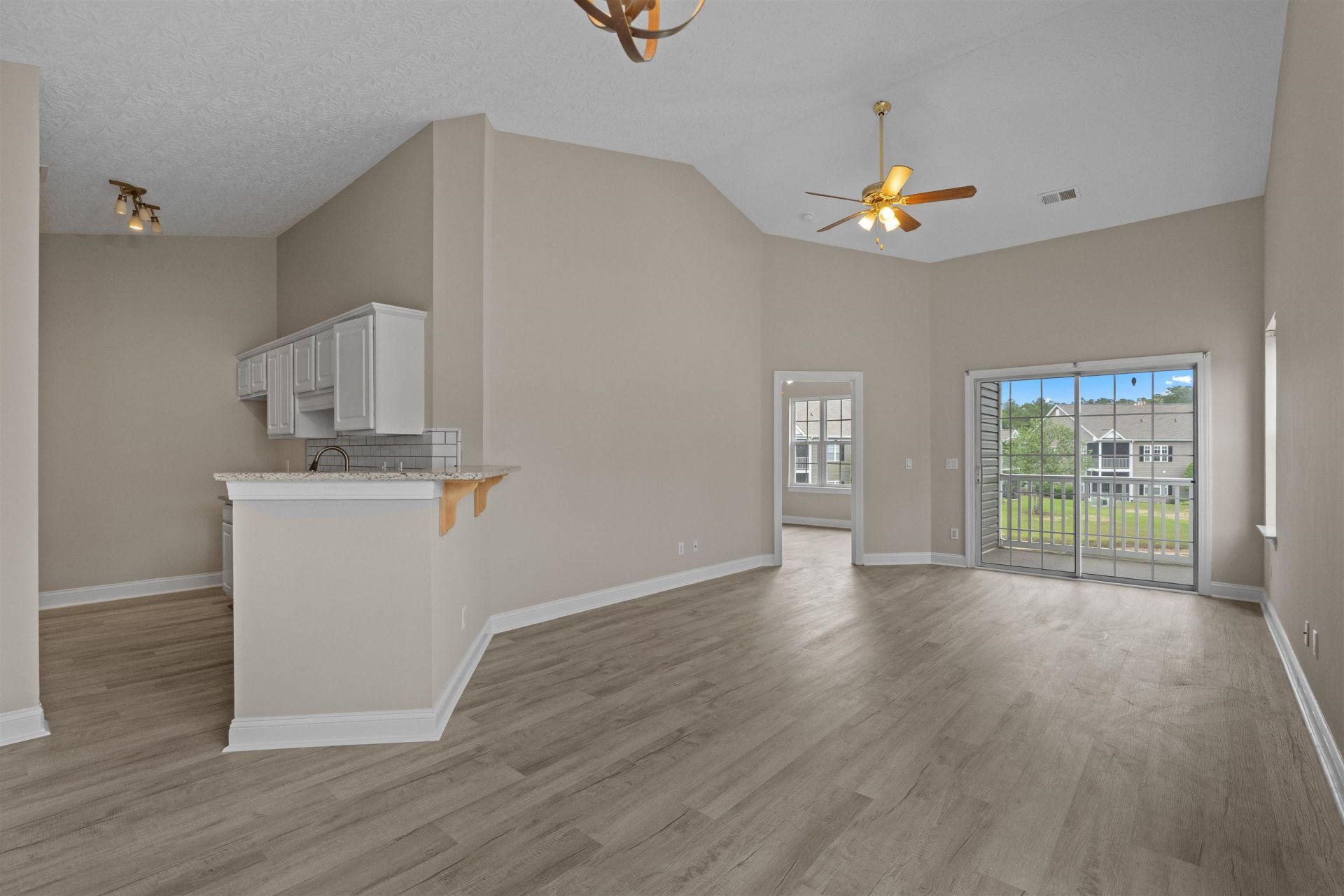 1121 Peace Pipe Pl. Photo 10