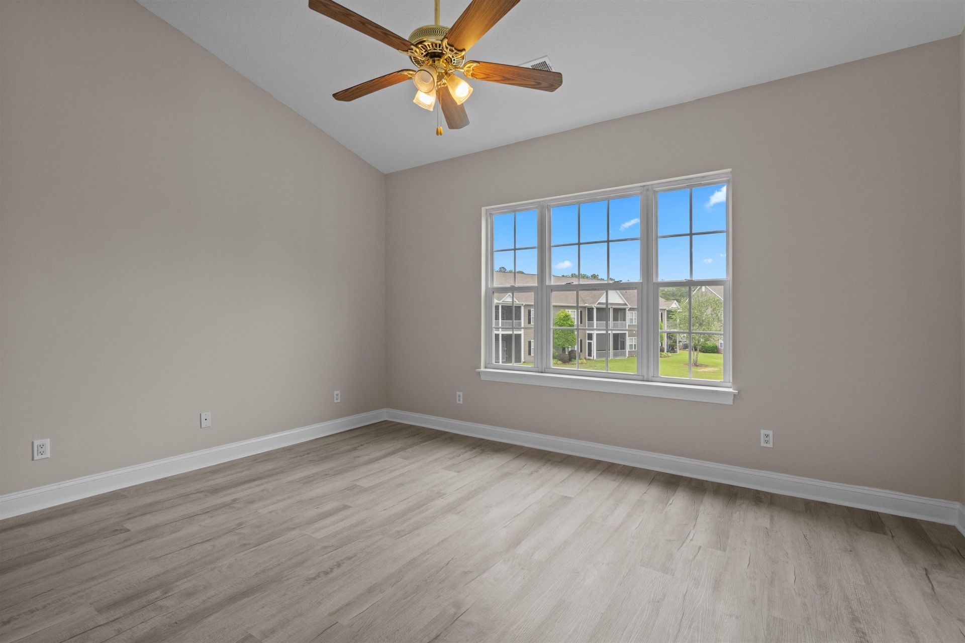 1121 Peace Pipe Pl. Photo 17