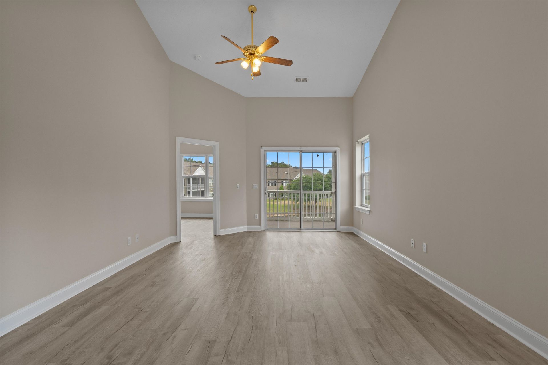 1121 Peace Pipe Pl. Photo 4