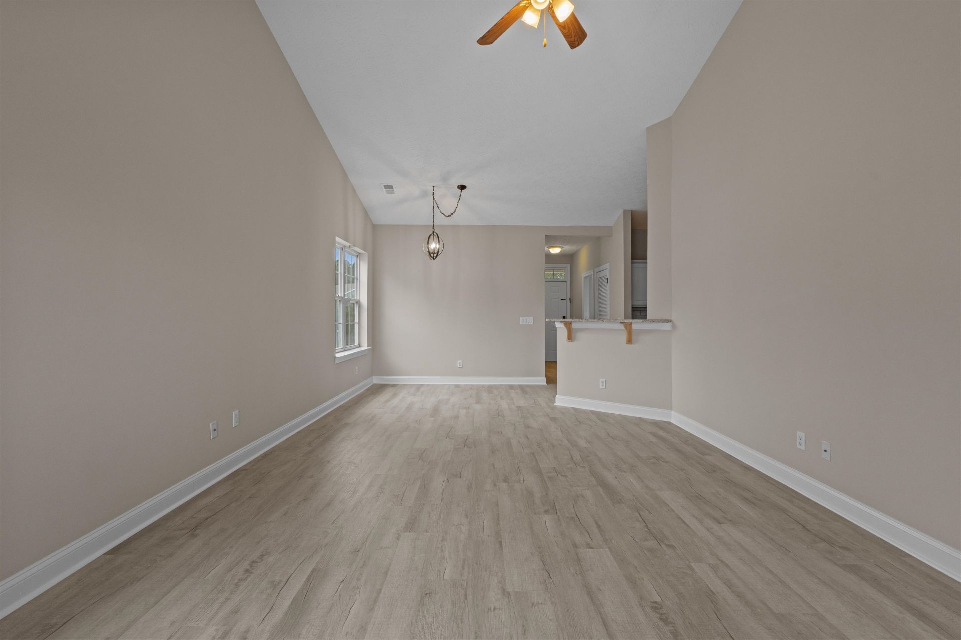 1121 Peace Pipe Pl. Photo 7
