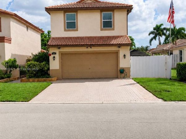 7548 NW 3rd Ct , Plantation, FL 33317