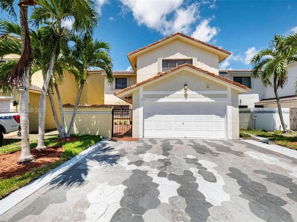 15157 SW 95th St , Unit 15157, Miami, FL 33196
