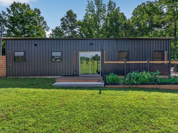 528 Obie Adcock Rd , Smithville, TN 37166