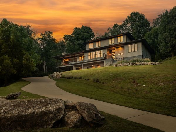 6045 Woodland Hills Dr , Nashville, TN 37211