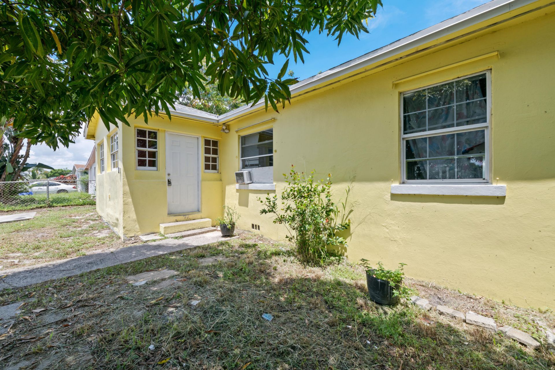 616 W 5th Street, Riviera Beach, FL 33404 Photo
