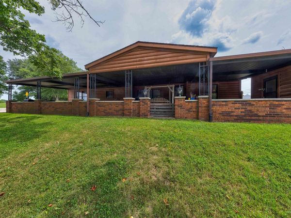 110 W Fletchall Street, Poseyville, IN 47633