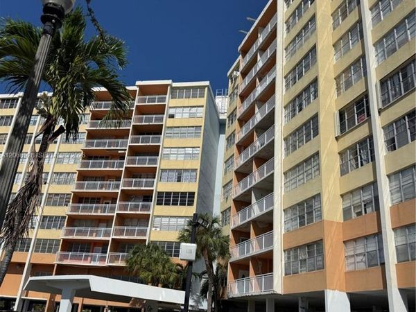 2025 NE 164th St , Unit 707, North Miami Beach, FL 33162