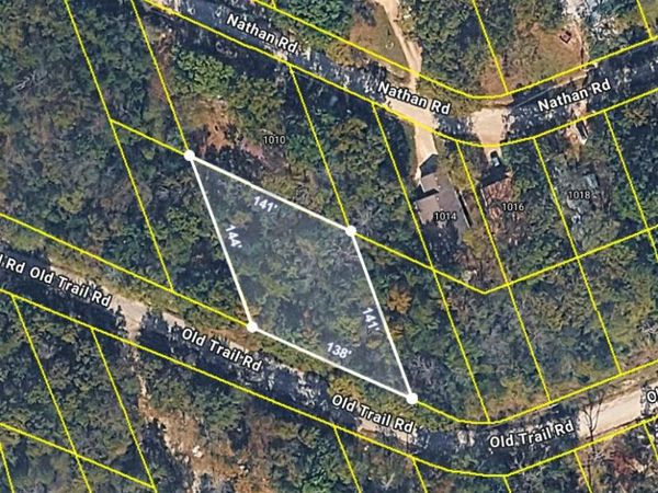 000 Old Trail Road , Merriam Woods, MO 65740
