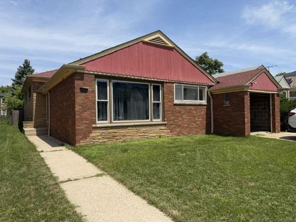 2918 W Farragut Avenue, Chicago, IL 60625