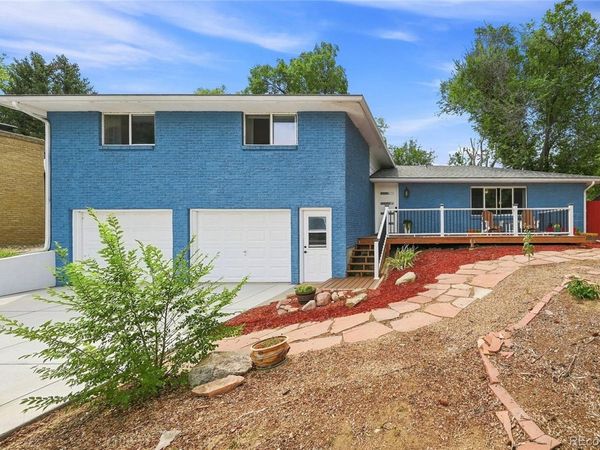 3037 University Avenue , Longmont, CO 80503