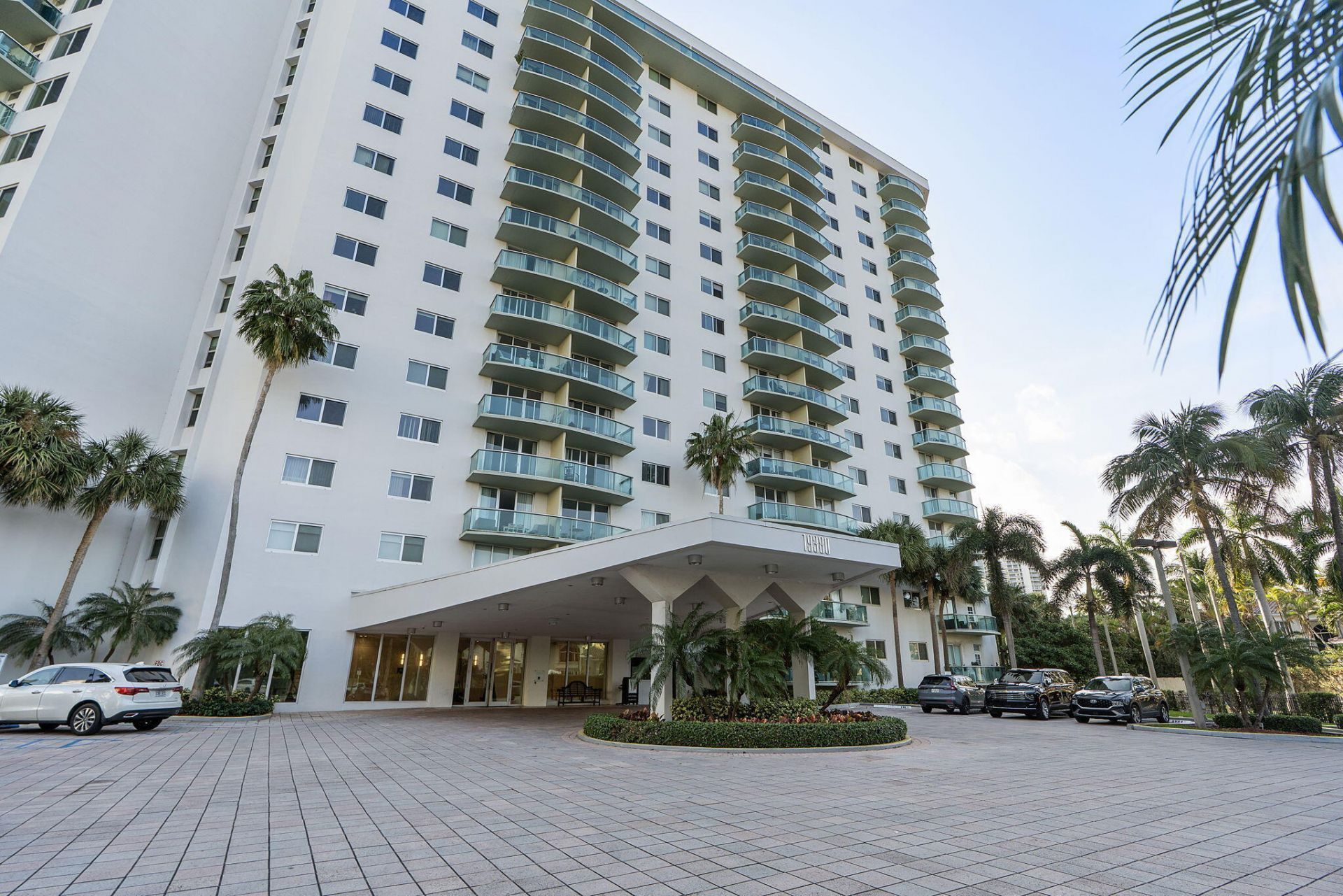 19380 Collins Avenue, Unit 523, Sunny Isles Beach, FL 33160 Photo