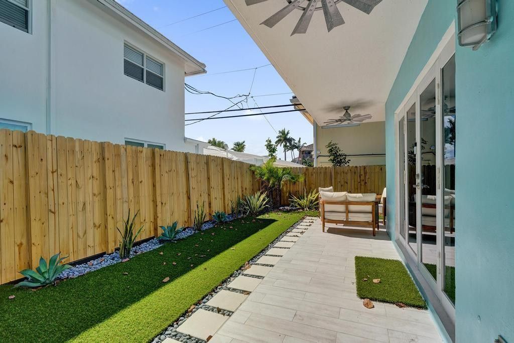 4549 N Ocean Drive, Unit 1, Lauderdale by the Sea, FL 33308 Photo