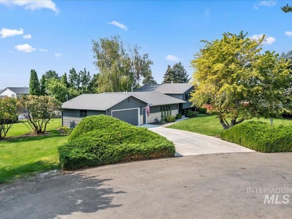 931 Sherman Way, Nampa, ID 83686