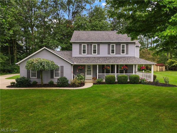 376 Creekside Drive , Avon Lake, OH 44012