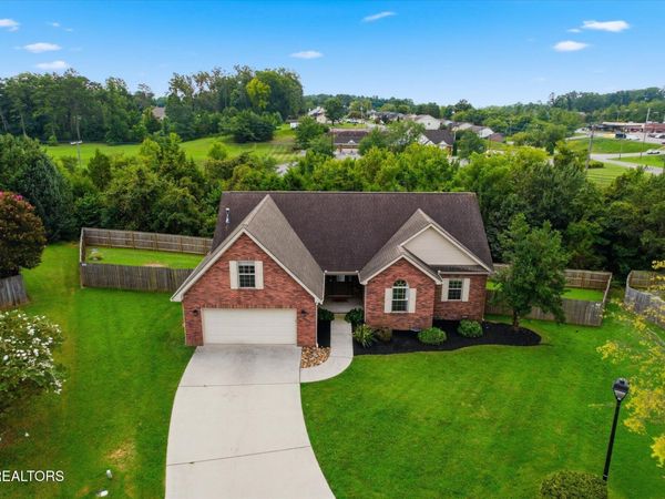 100 Stone Bluff Court, Knoxville, TN 37924