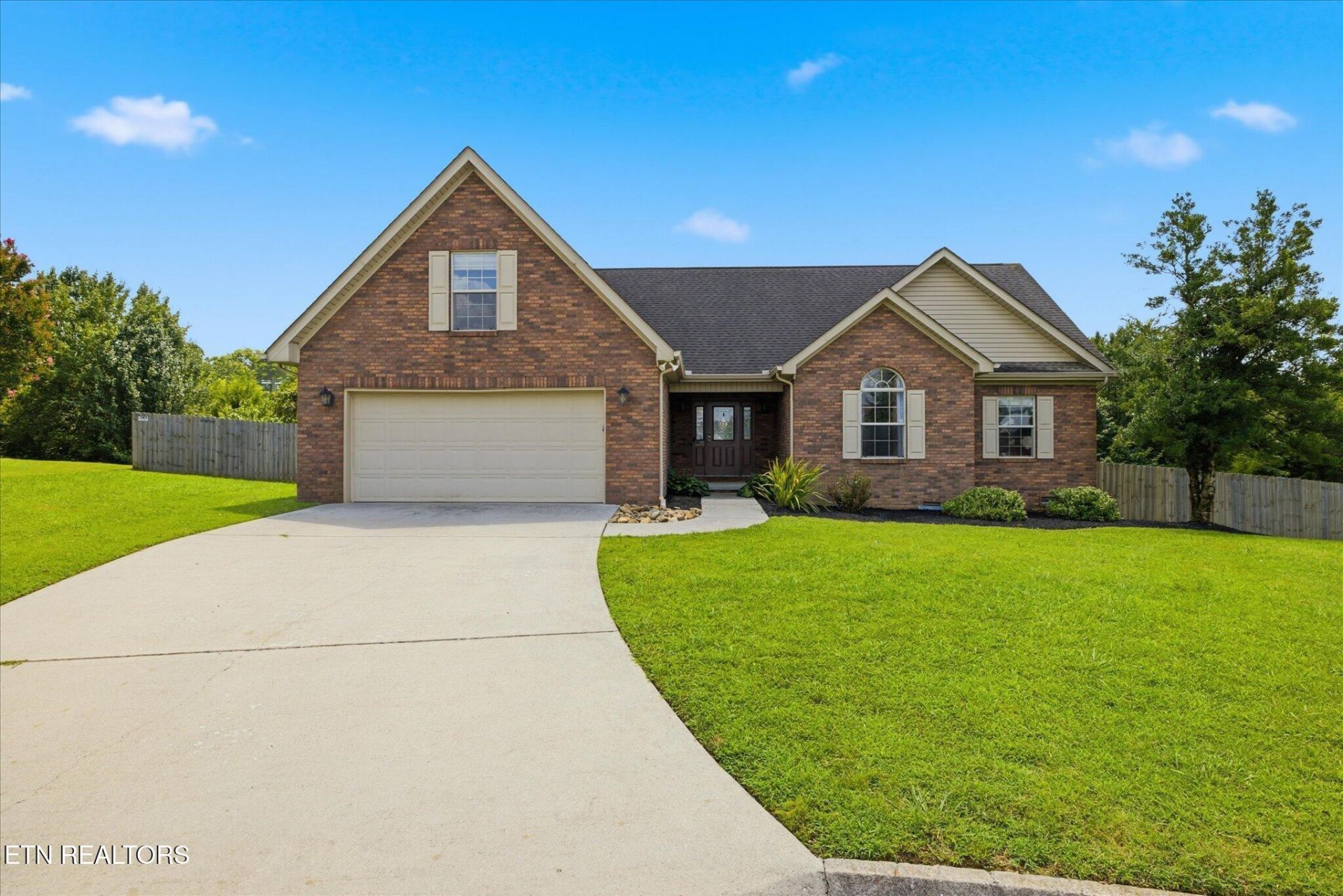 100 Stone Bluff Court, Knoxville, TN 37924 Main Photo