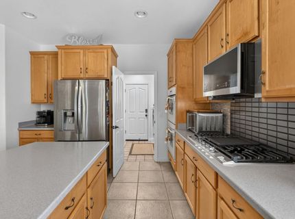 10236 Stathos Dr, Elk Grove, CA 95757 Photo