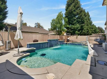 10236 Stathos Dr, Elk Grove, CA 95757 Photo