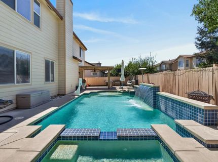 10236 Stathos Dr, Elk Grove, CA 95757 Photo