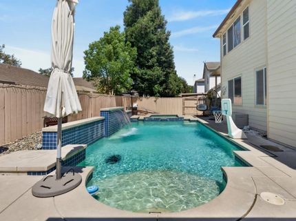 10236 Stathos Dr, Elk Grove, CA 95757 Photo