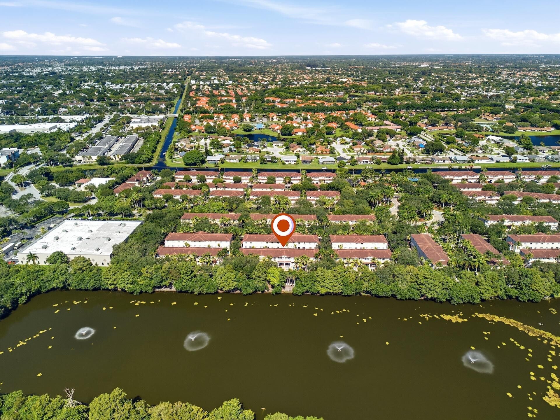 2905 S Greenleaf Circle, Boynton Beach, FL 33426 Photo