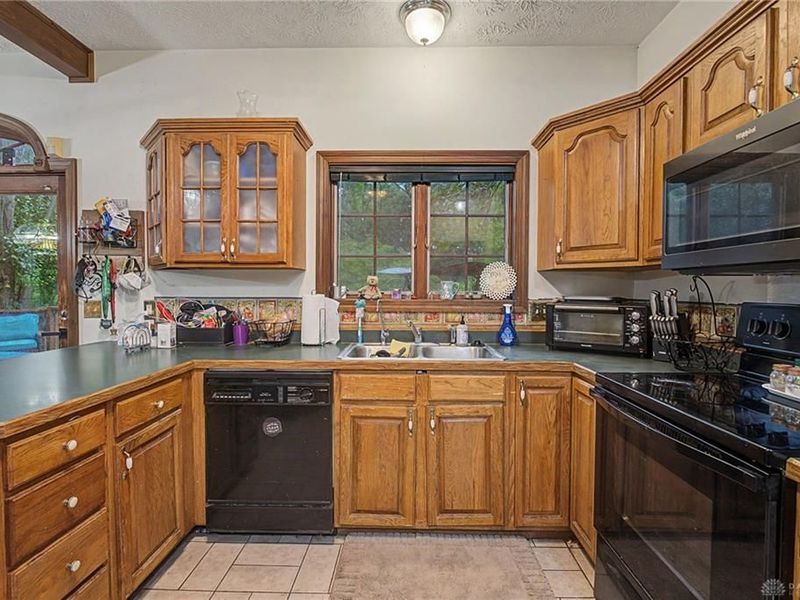 4445 Pinehill Drive, Dayton, OH 45424 Photo 22
