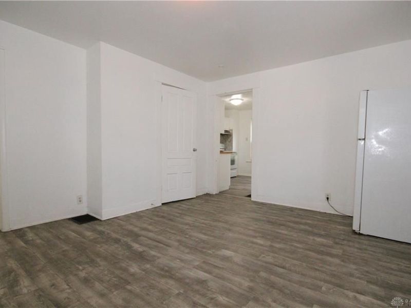 7 Grove Avenue, Dayton, OH 45404 Photo 8