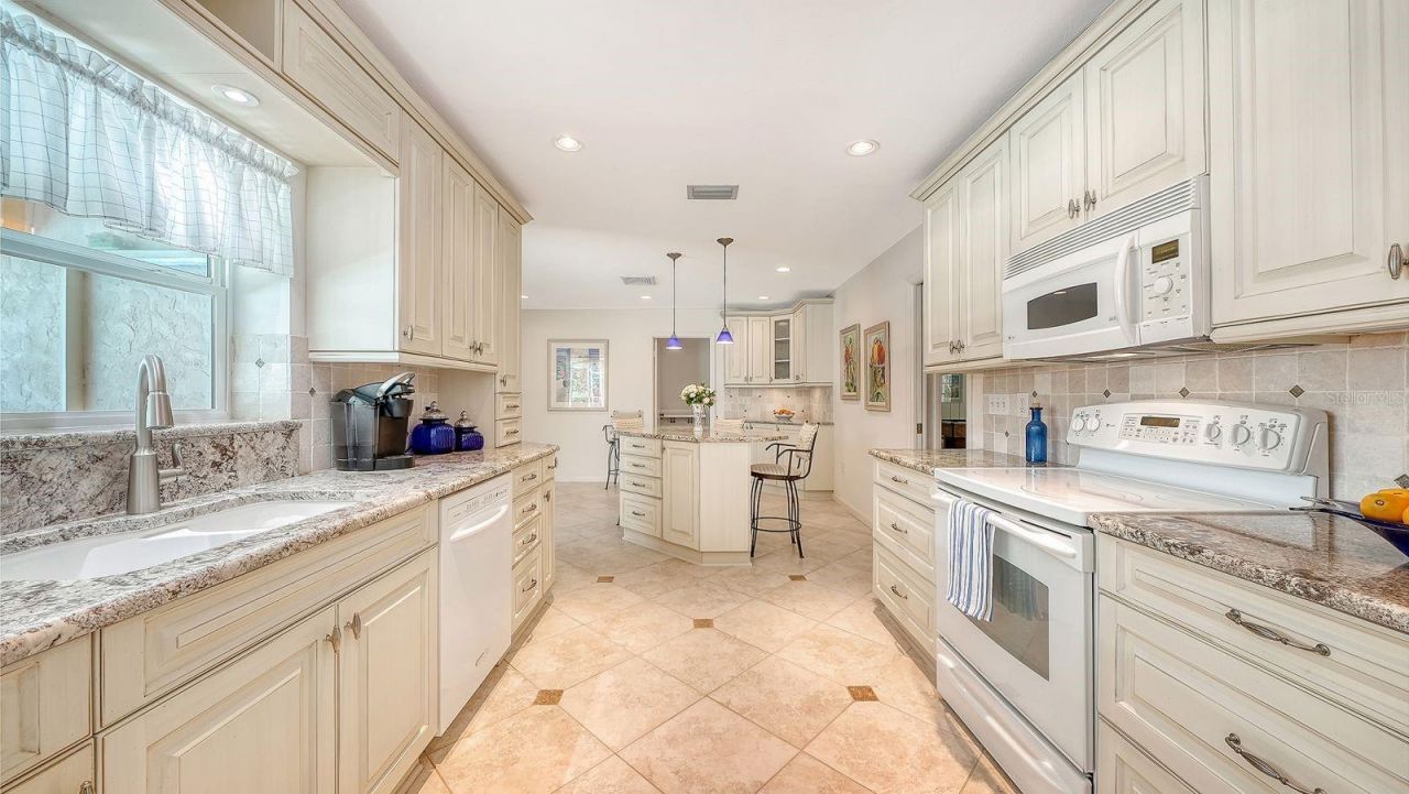 6455 Mckown Road, Sarasota, FL 34240 Photo