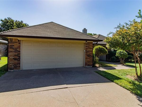 8220 Willis Lane , Watauga, TX 76148