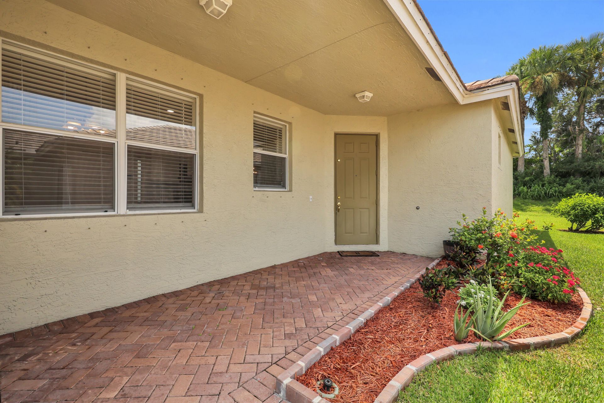 868 SW Rocky Bayou Terrace, Port Saint Lucie, FL 34986 Photo