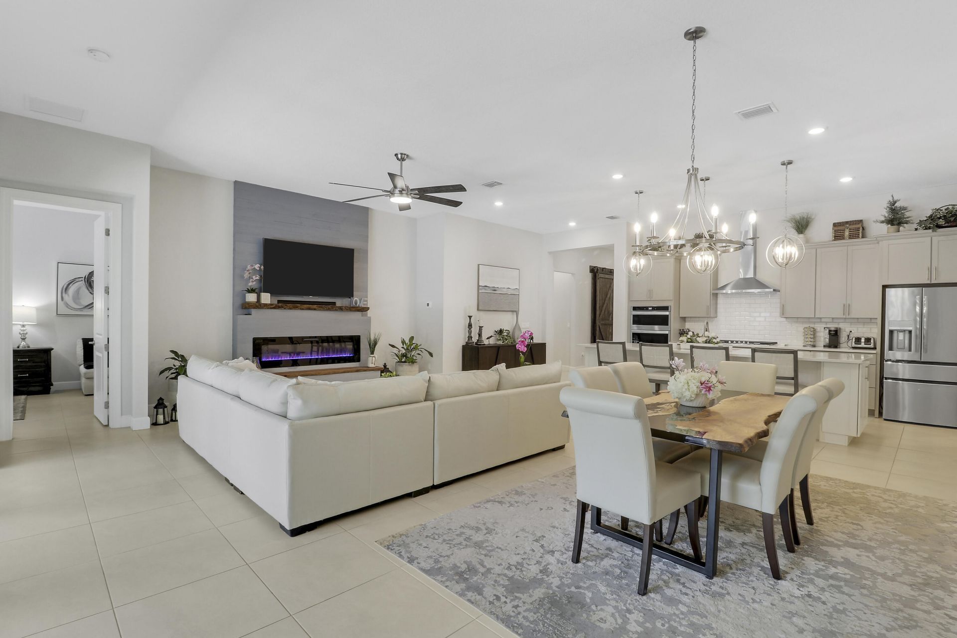 540 SE Villandry Way, Port Saint Lucie, FL 34984 Photo