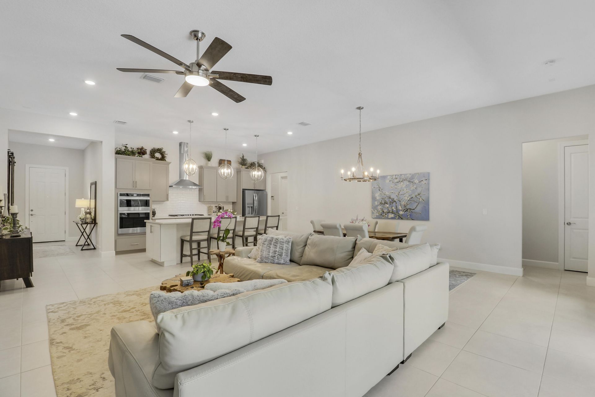 540 SE Villandry Way, Port Saint Lucie, FL 34984 Photo