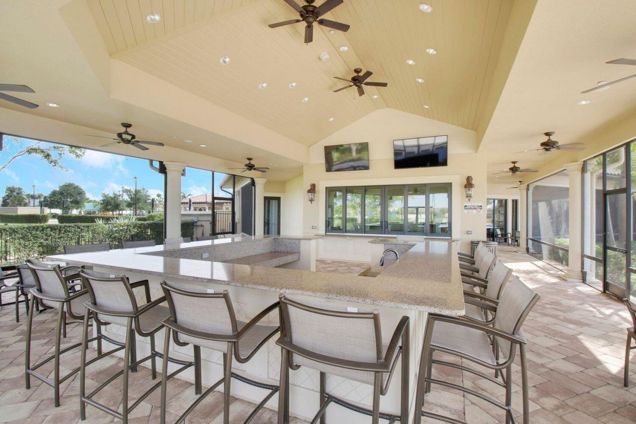 540 SE Villandry Way, Port Saint Lucie, FL 34984 Photo