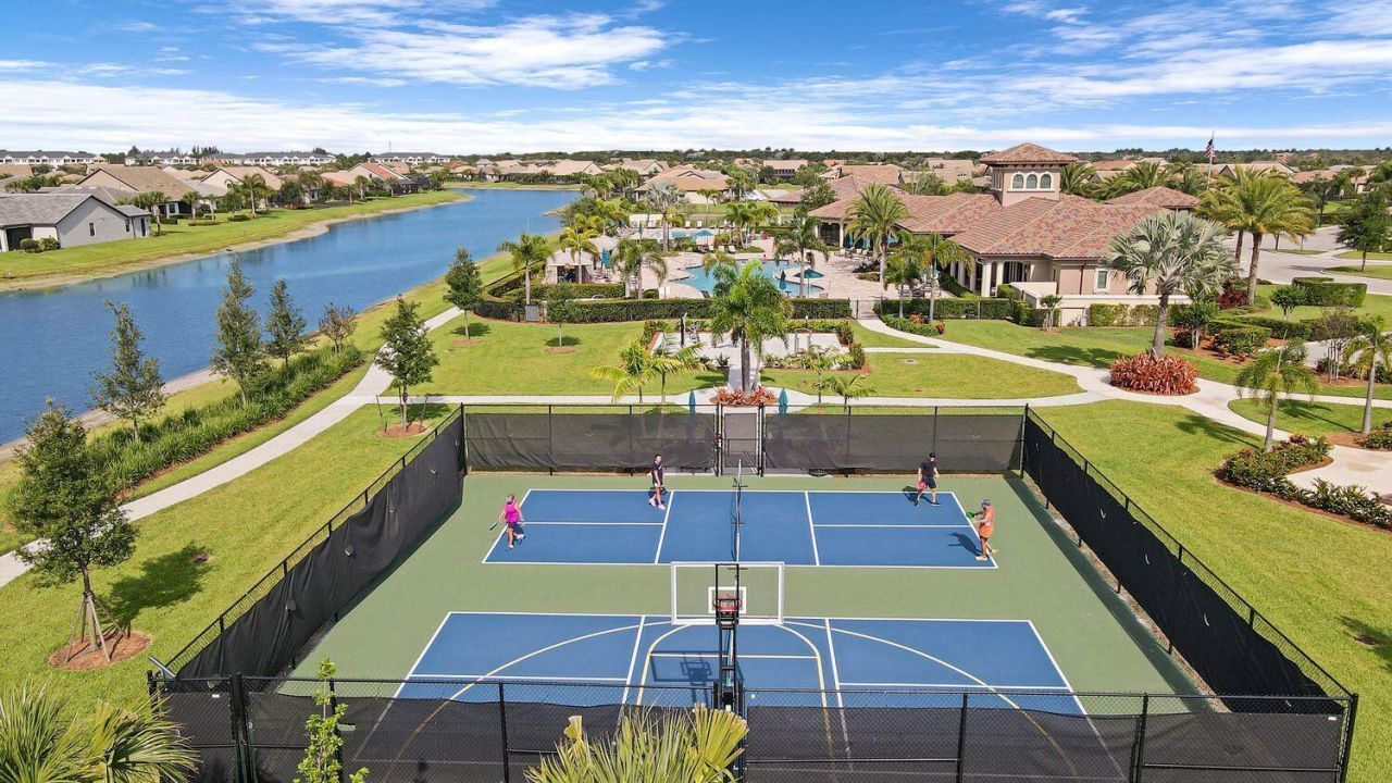 540 SE Villandry Way, Port Saint Lucie, FL 34984 Photo