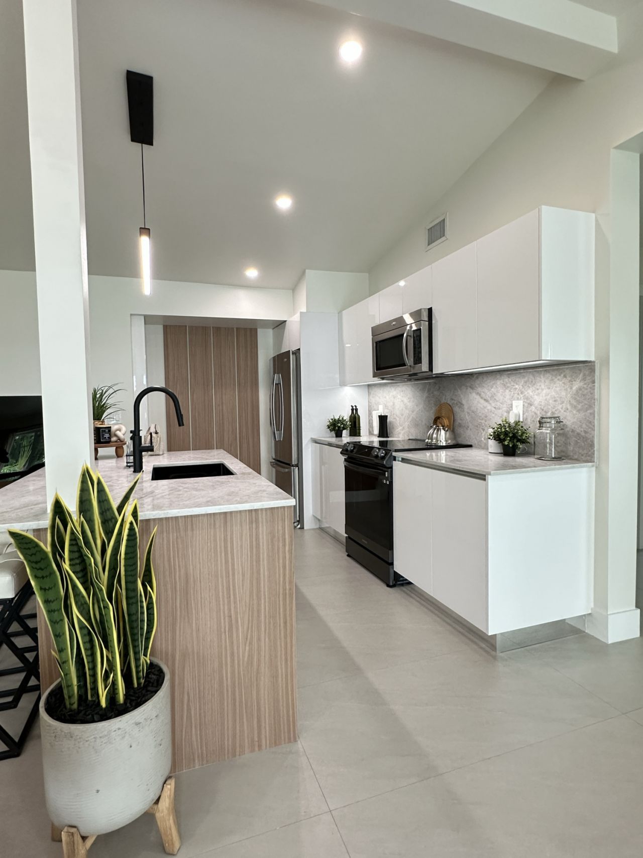 2490 Andros Lane, Fort Lauderdale, FL 33312 Photo