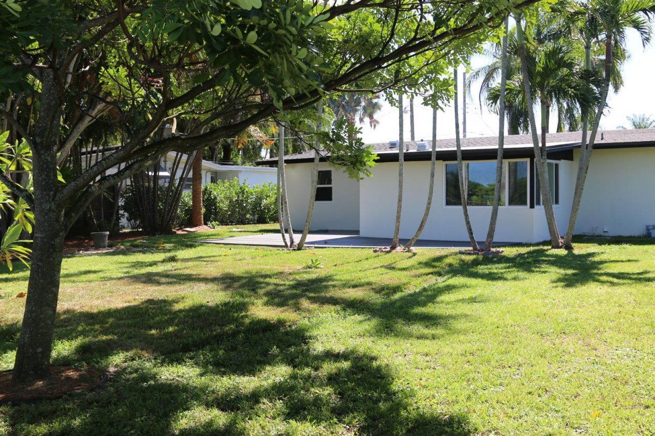2490 Andros Lane, Fort Lauderdale, FL 33312 Photo