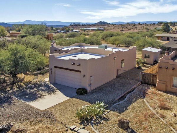 5600 N Laura Lane, Rimrock, AZ 86335