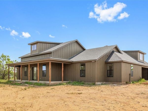 333 County Road 430 , Mullin, TX 76864